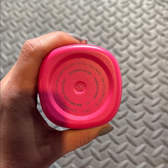 Owala Pink Travel Mug 20oz - Picture 3 of 3